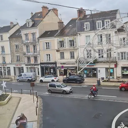Spacieux Duplex En Plein Centre-Ville De Fontainebleau Exterior foto