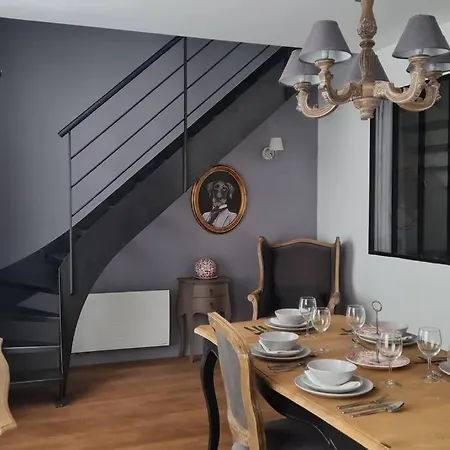 Spacieux Duplex En Plein Centre-Ville De Fontainebleau Exterior foto